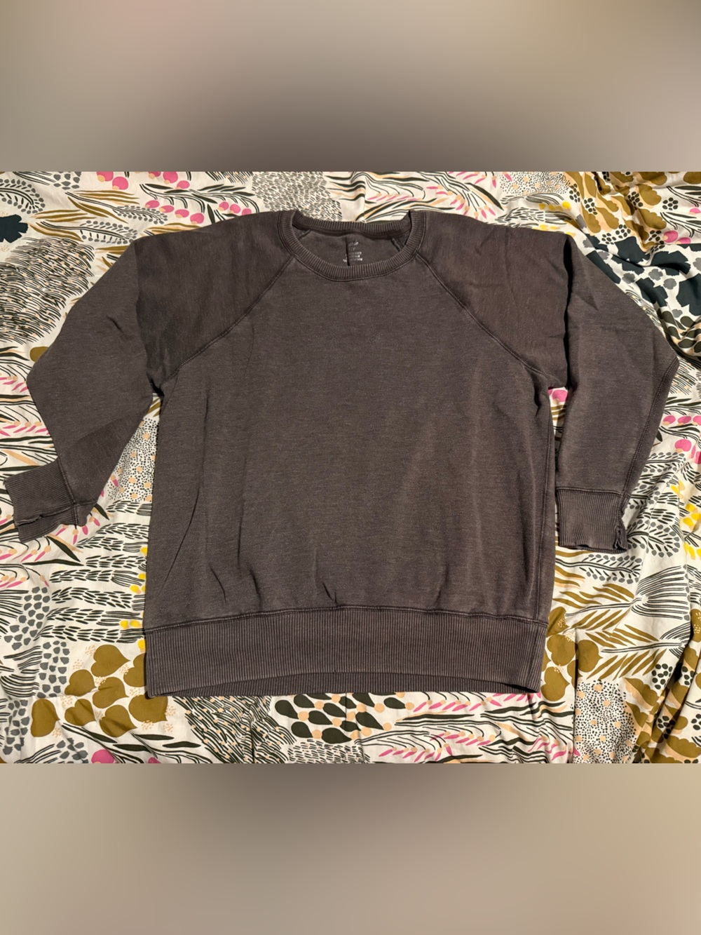 aerie Crewneck Sweatshirt in Charcoal Gray